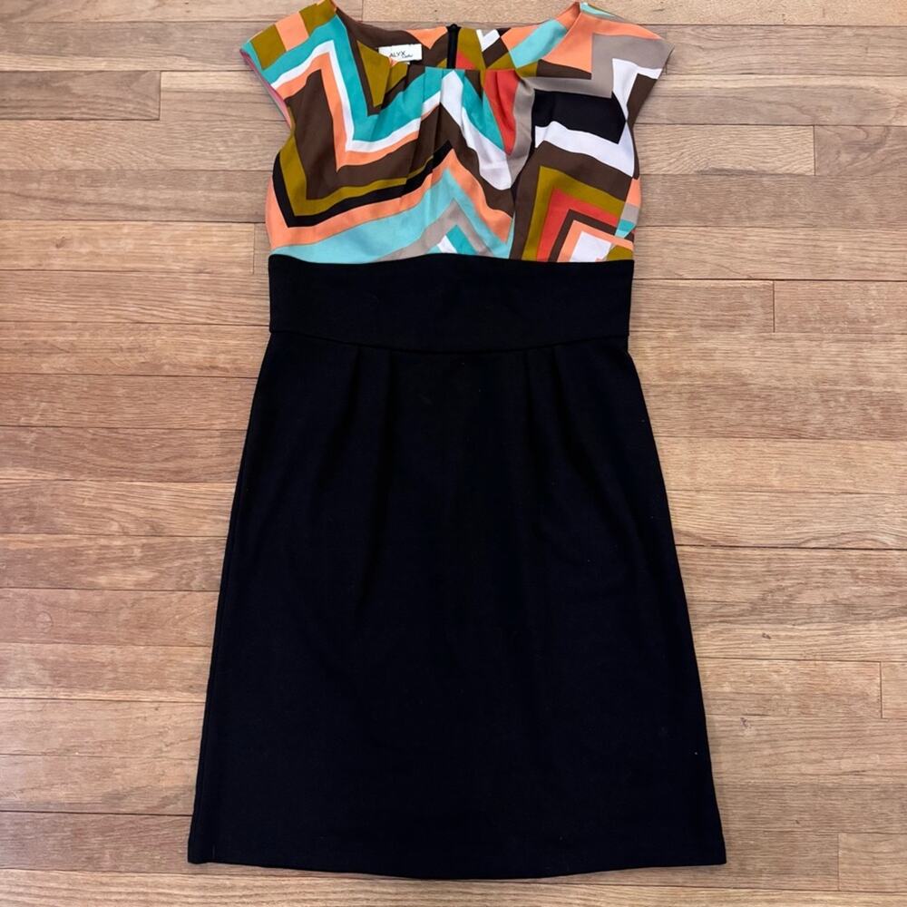 Alyx multicolor sleeveless knee length sheath dress size 10
b55